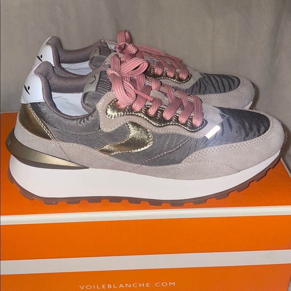 NWT VOILE BLANCHE QWARK HYPE WOMAN
Suede & Technical Fabric Sneakers BEIGE-GREY - Picture 10 of 16
